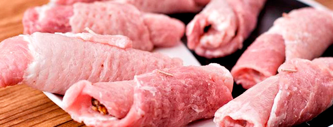 Pork_rolls_with_nuts_and_prunes_08