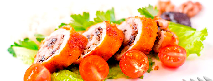 Pork_rolls_with_nuts_and_prunes_13