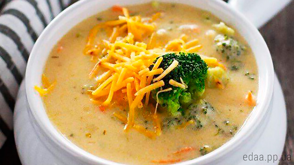 sup-sirniy-brokkoli-gribi