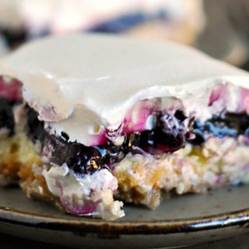 Творожный пирог с клюквой и смородиной