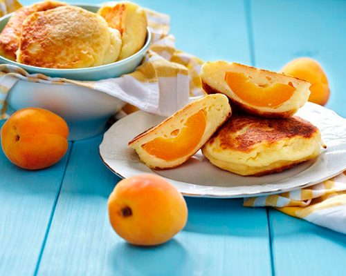 Нежные сырники с абрикосами Нежные сырники с абрикосами