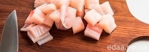 Тиляпия с розмарином и помидорами
