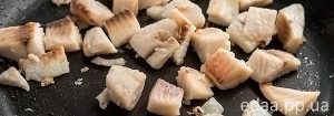 Тиляпия с розмарином и помидорами