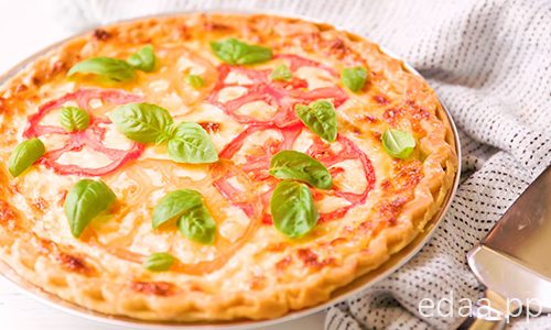 Пирог с помидорами и сыром